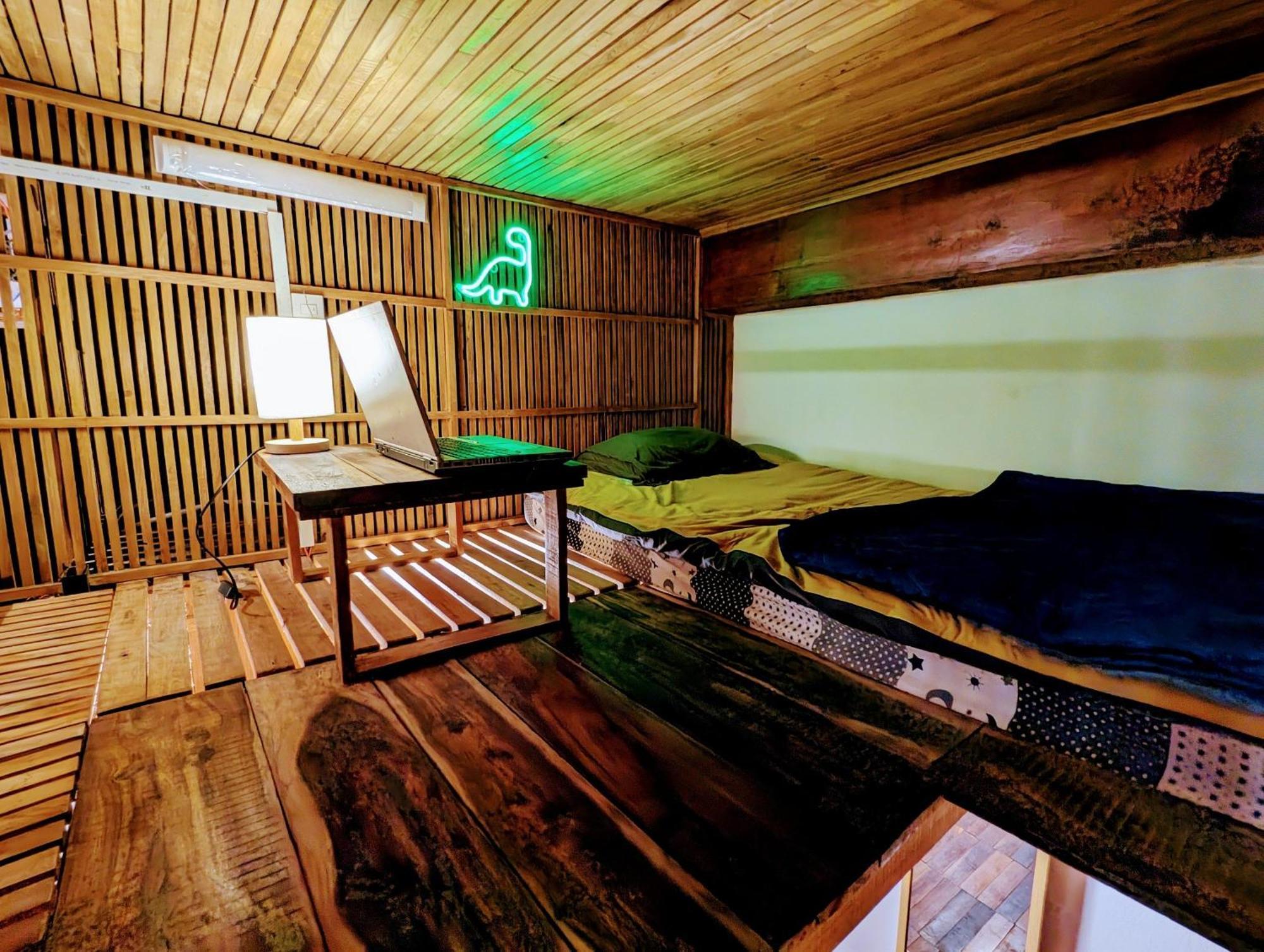 The Gk House Hostel, Ecolliving, Central City, Natural Wooden, Chill View Rooftop, Restaurant And Cocktail Bar Ho Si Minh-város Kültér fotó