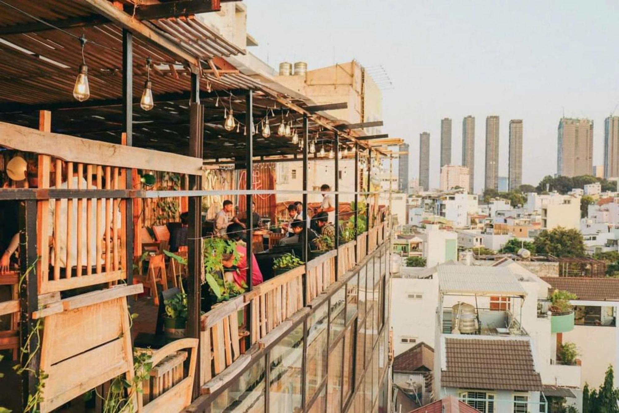 The Gk House Hostel, Ecolliving, Central City, Natural Wooden, Chill View Rooftop, Restaurant And Cocktail Bar Ho Si Minh-város Kültér fotó